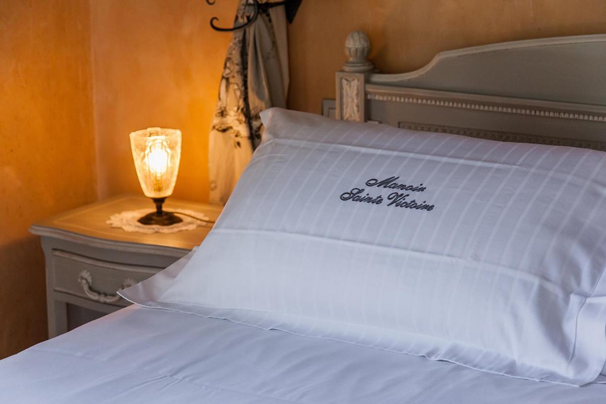 Bed and Breakfast Manoir Sainte Victoire Байе Экстерьер фото